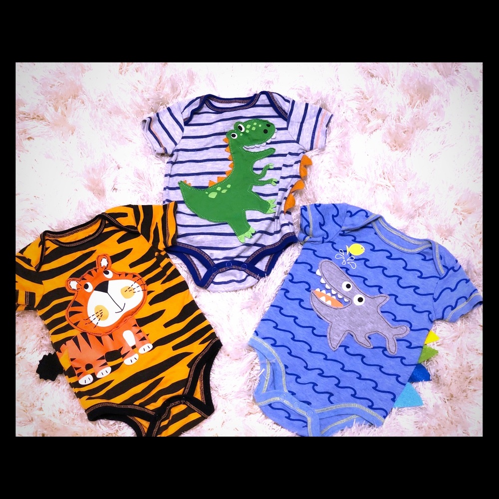 Baby animal print onesie bodysuit bundle w/ tales